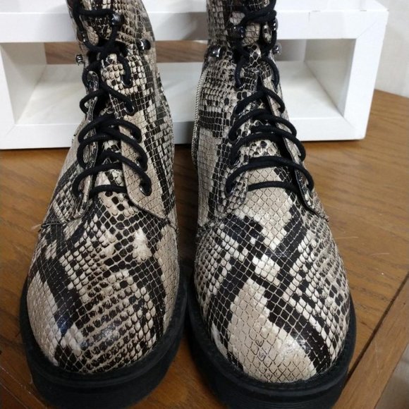 Buckle Mia Miki Snake Print Combat Boot - Women's Shoes in Snake Size 7-1/2 - Picture 3 of 6